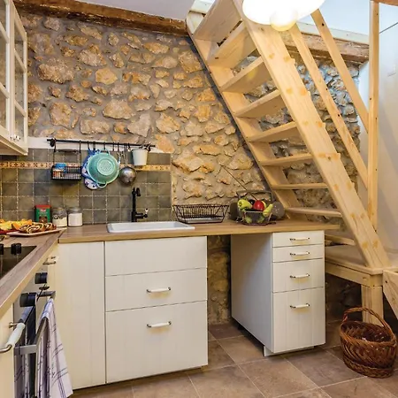 1 Bedroom Beautiful In Stara Baška