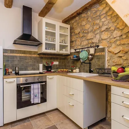 1 Bedroom Beautiful In