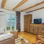 Apartment Stunning In