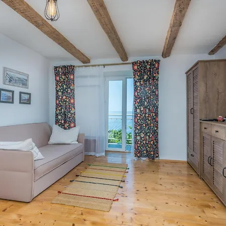 1 Bedroom Beautiful In Stara Baška