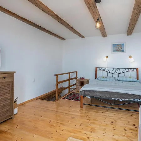 1 Bedroom Beautiful In * Stara Baška